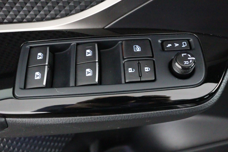 Toyota C-HR - 1.8 Hybrid Executive Ultimate 28
