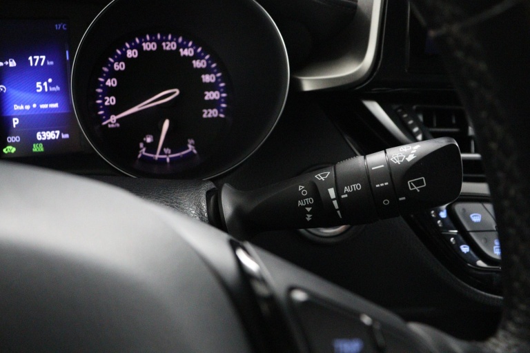 Toyota C-HR - 1.8 Hybrid Executive Ultimate 31