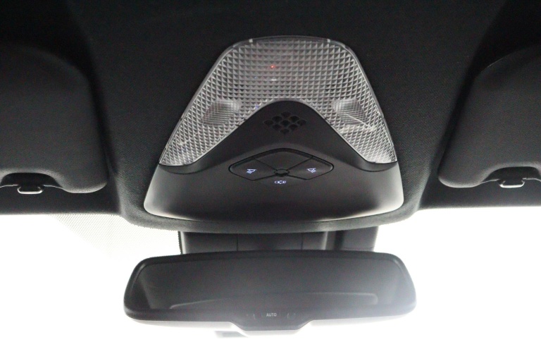 Toyota C-HR - 1.8 Hybrid Executive Ultimate 32