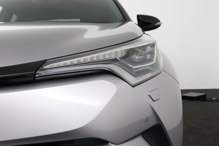 Toyota C-HR - 1.8 Hybrid Executive Ultimate 36