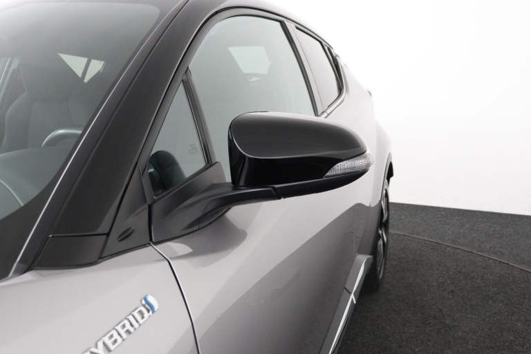 Toyota C-HR - 1.8 Hybrid Executive Ultimate 37