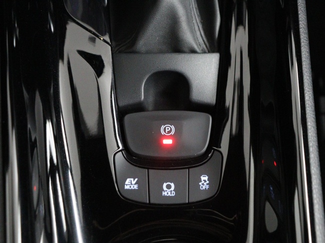 Toyota C-HR - 1.8 Hybrid Executive Ultimate