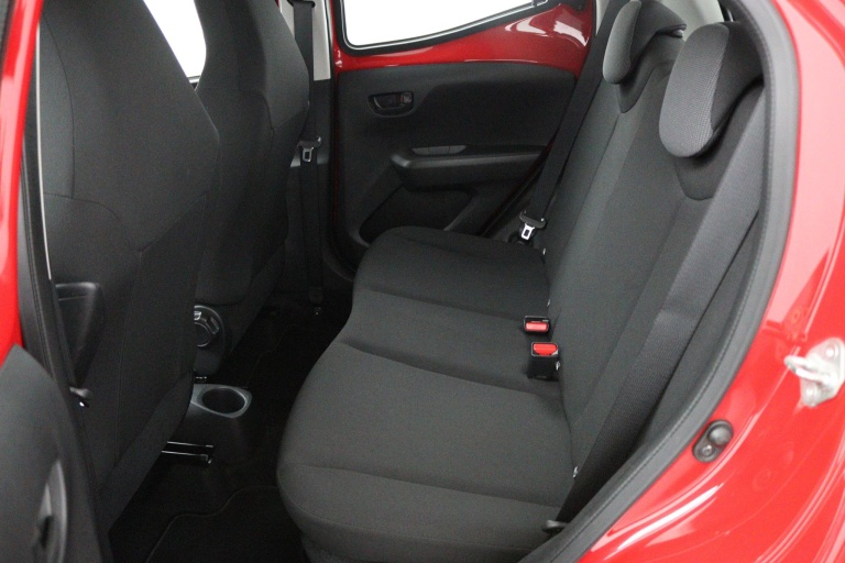 Toyota Aygo - 1.0 VVT-i x-fun 17