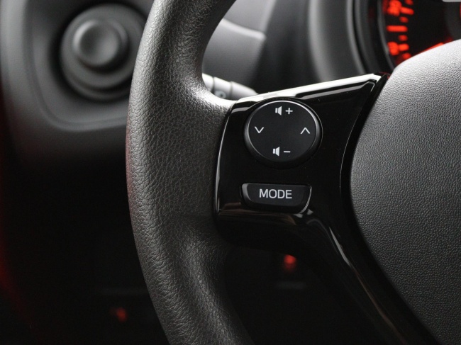 Toyota Aygo - 1.0 VVT-i x-fun