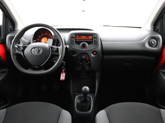 Toyota Aygo - 1.0 VVT-i x-fun