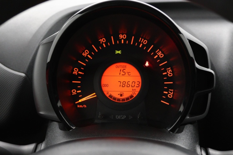 Toyota Aygo - 1.0 VVT-i x-fun 6