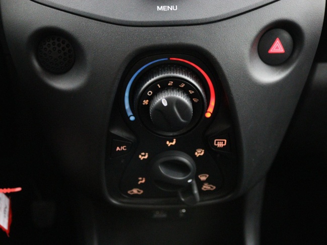 Toyota Aygo - 1.0 VVT-i x-fun