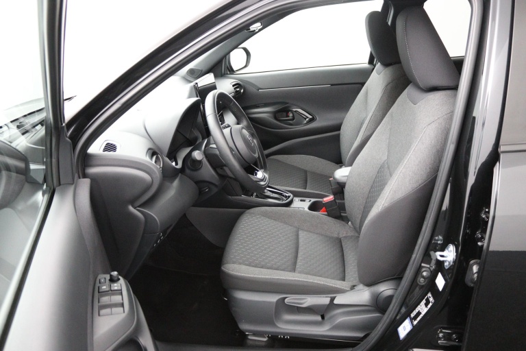 Toyota Yaris Cross - 1.5 Hybrid 115 First Edition 17