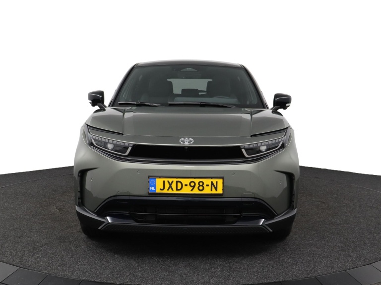 Toyota Urban Cruiser - Executive 61 kWh 14