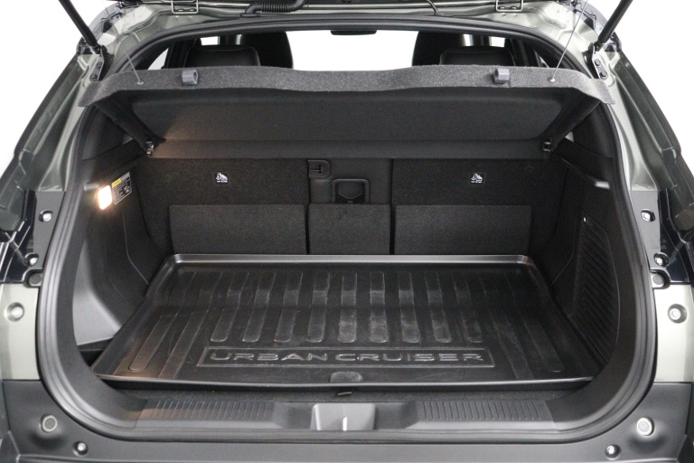 Toyota Urban Cruiser - Executive 61 kWh 22