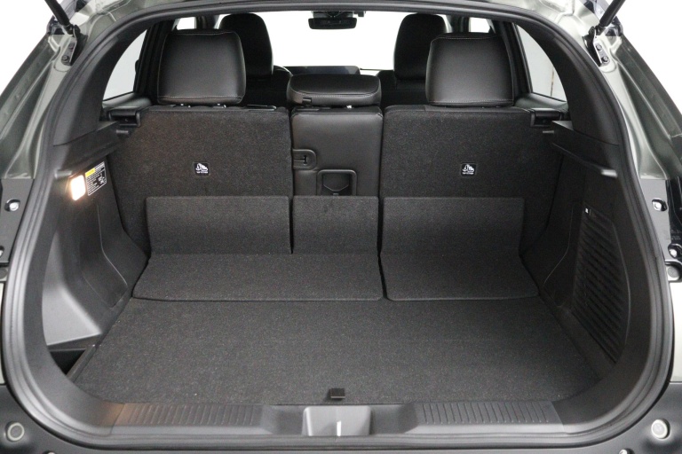 Toyota Urban Cruiser - Executive 61 kWh 23