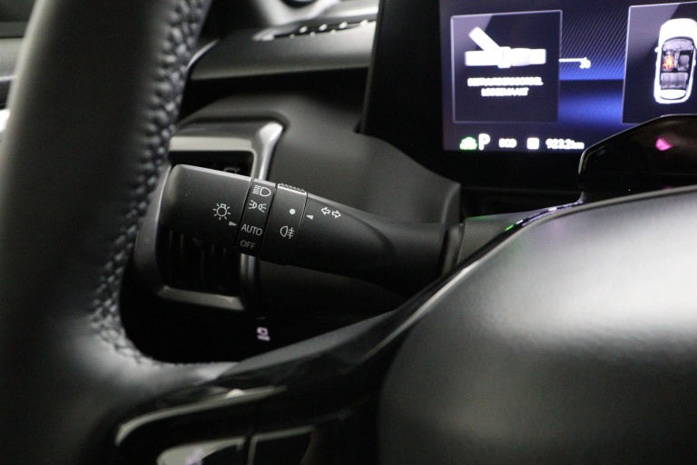 Toyota Urban Cruiser - Executive 61 kWh 27