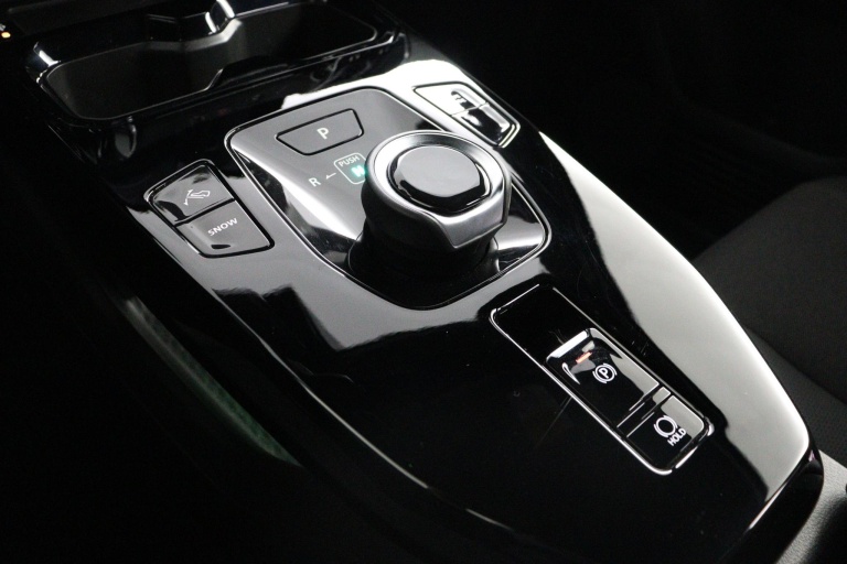 Toyota Urban Cruiser - Executive 61 kWh 29