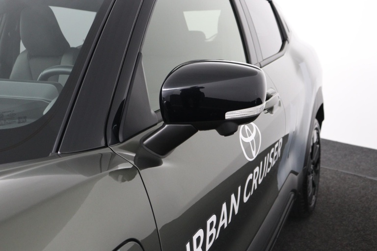 Toyota Urban Cruiser - Executive 61 kWh 37