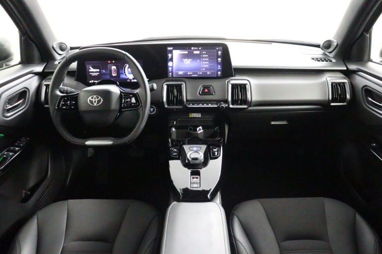 Toyota Urban Cruiser - Executive 61 kWh 4