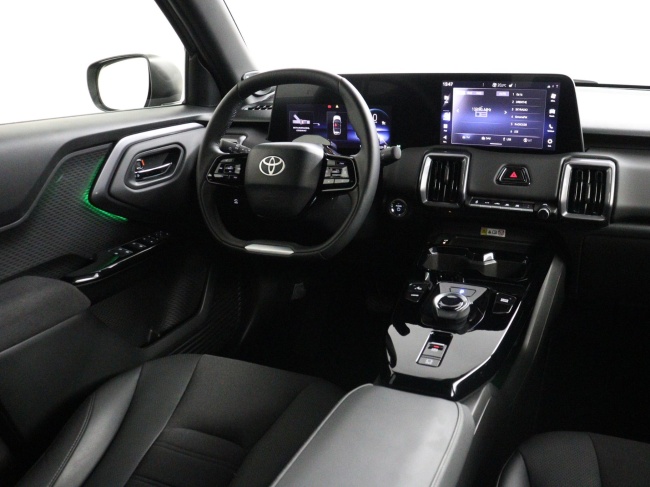 Toyota Urban Cruiser - Executive 61 kWh