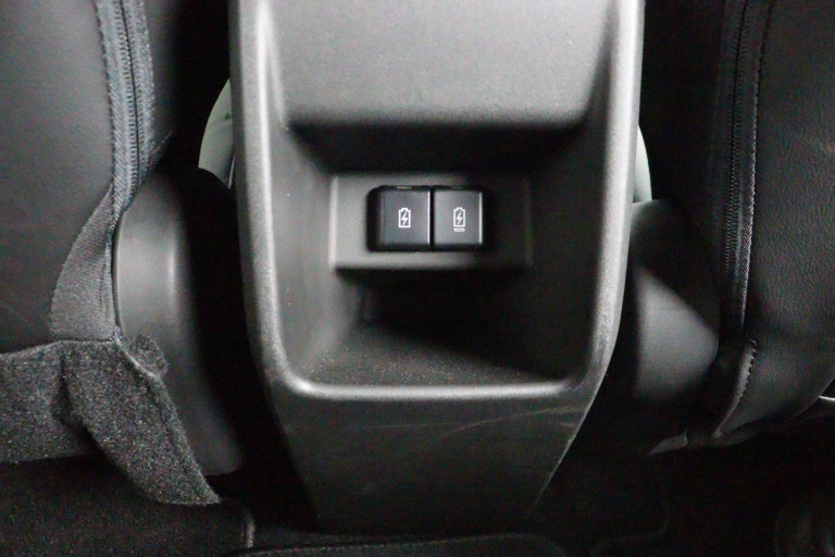 Toyota Urban Cruiser - Executive 61 kWh 74