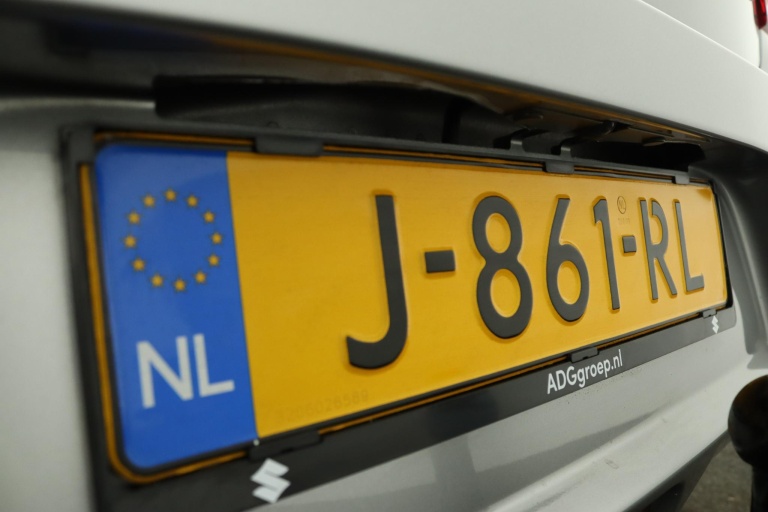 Suzuki Swift - 1.2 Stijl Smart Hybrid 40