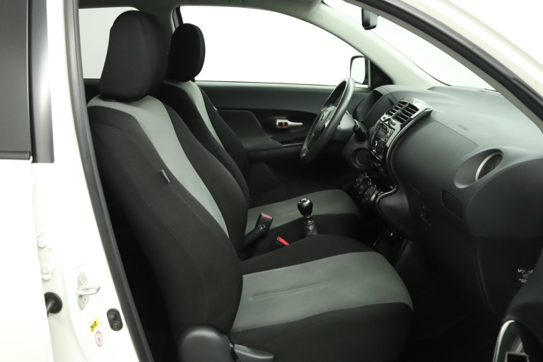 Toyota Urban Cruiser - 1.3 VVT-i Dynamic Pearl 21