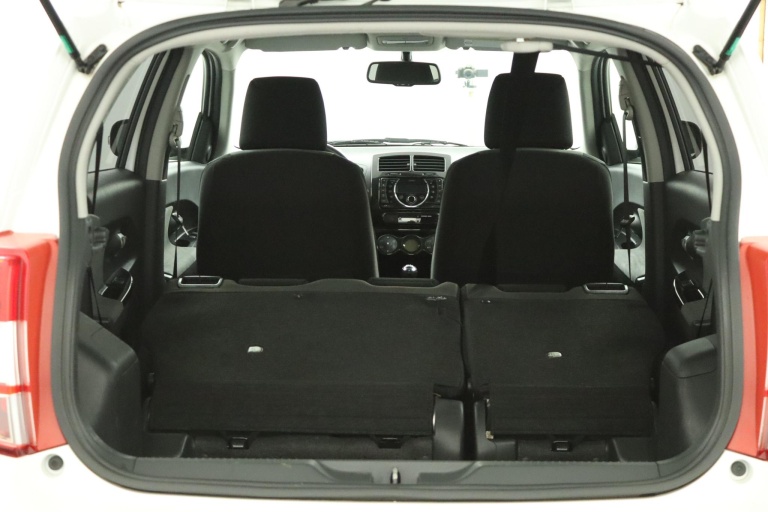 Toyota Urban Cruiser - 1.3 VVT-i Dynamic Pearl 25