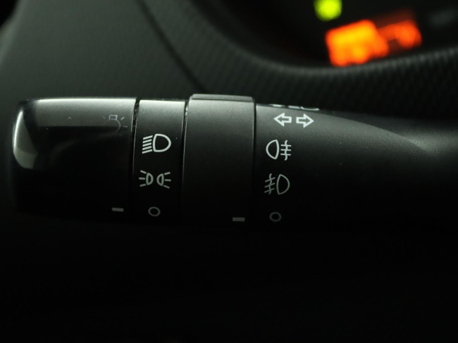 Toyota Urban Cruiser - 1.3 VVT-i Dynamic Pearl