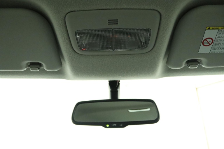 Toyota Urban Cruiser - 1.3 VVT-i Dynamic Pearl 31