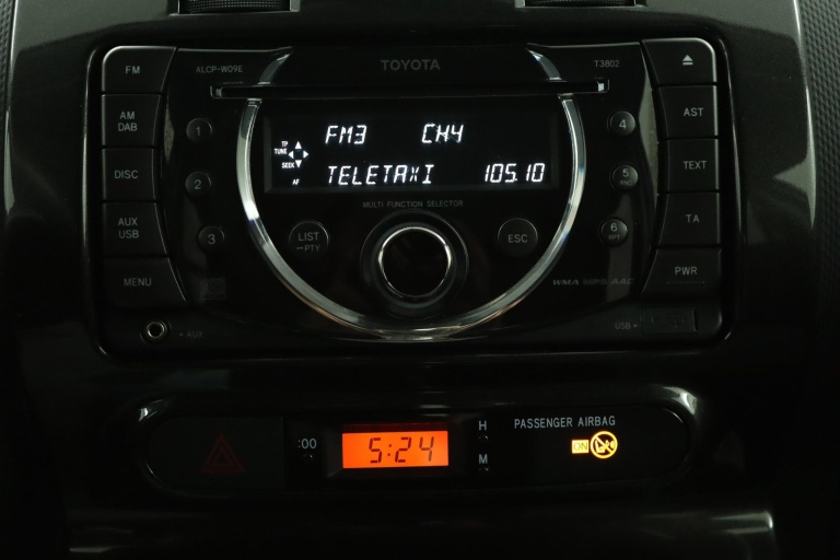 Toyota Urban Cruiser - 1.3 VVT-i Dynamic Pearl 7