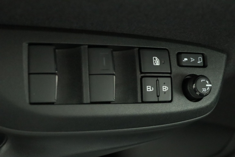Toyota Yaris Cross - 1.5 Hybrid Adventure 29