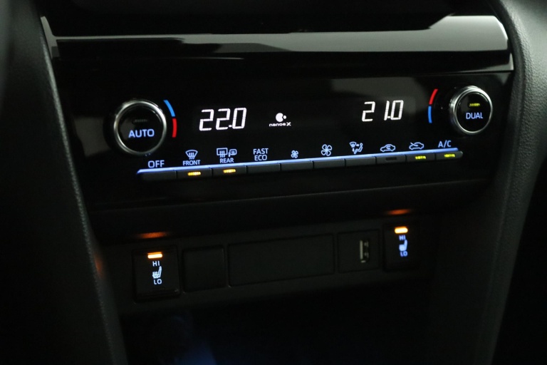 Toyota Yaris Cross - 1.5 Hybrid Adventure 7