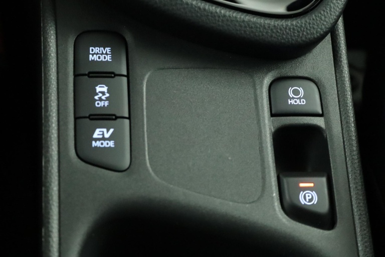 Toyota Yaris Cross - 1.5 Hybrid Adventure 77