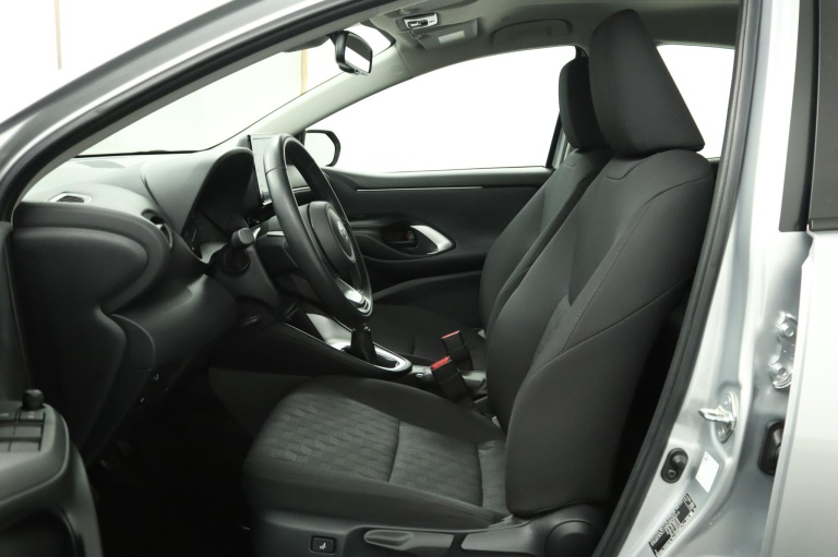 Toyota Yaris - 1.5 VVT-i Active 17