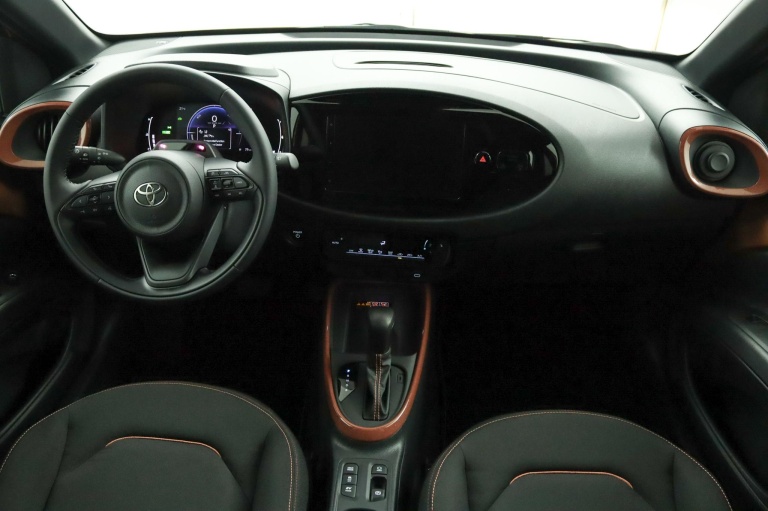 Toyota Aygo X - Hybrid 115 pulse 4