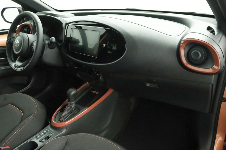 Toyota Aygo X - Hybrid 115 pulse 40
