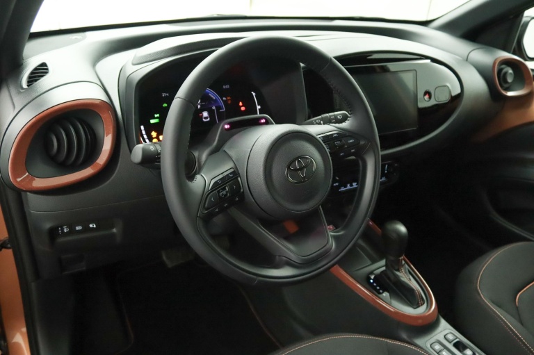 Toyota Aygo X - Hybrid 115 pulse 56