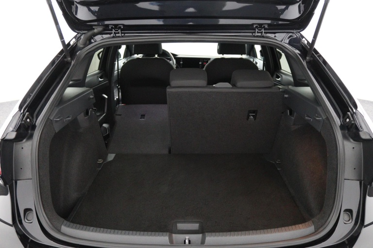 Volkswagen Taigo - 1.5 TSI R-Line Business 19