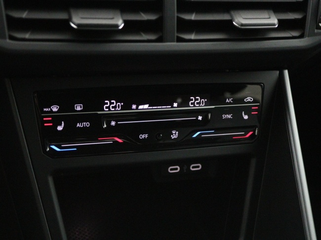 Volkswagen Taigo - 1.5 TSI R-Line Business