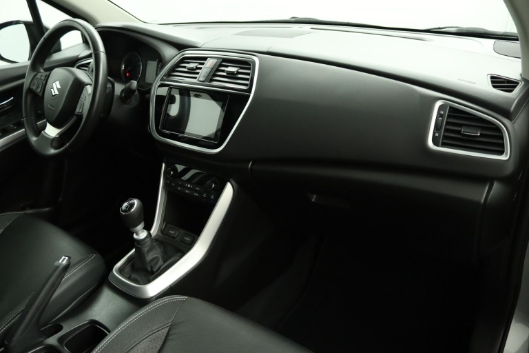 Suzuki S-Cross - 1.4 Boosterjet High Executive 39