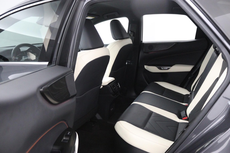 Lexus NX - 450h+ AWD Executive Line 17