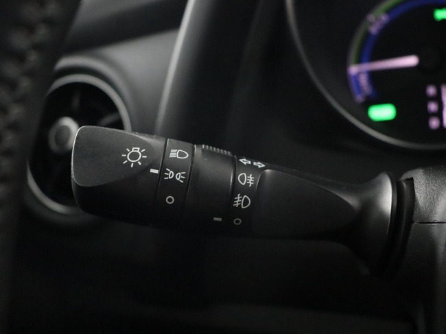 Toyota Auris - 1.8 Hybrid Lease Pro
