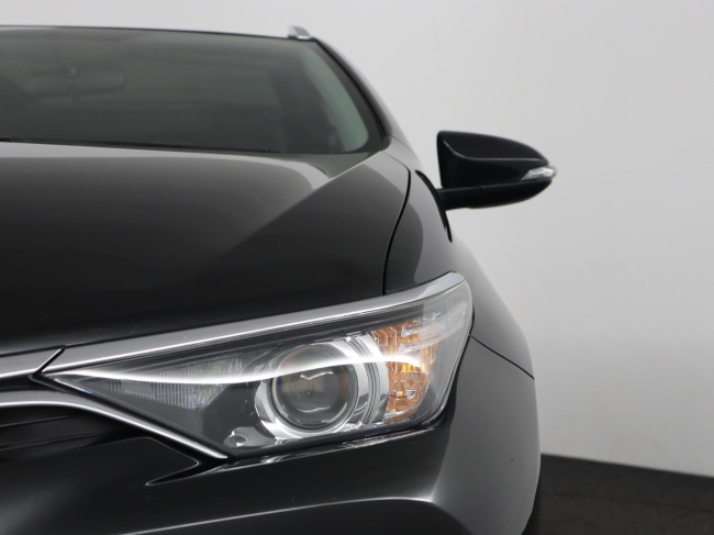 Toyota Auris - 1.8 Hybrid Lease Pro