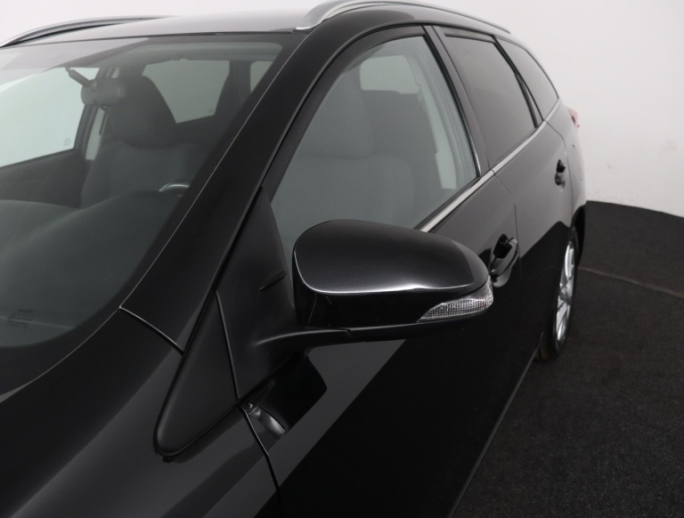 Toyota Auris - 1.8 Hybrid Lease Pro 37
