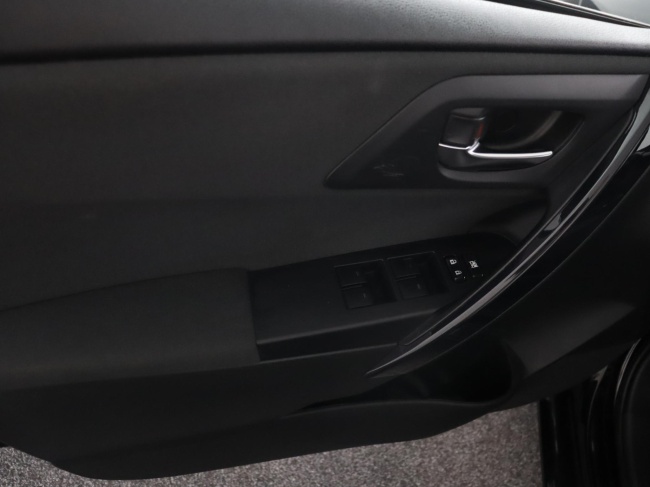 Toyota Auris - 1.8 Hybrid Lease Pro