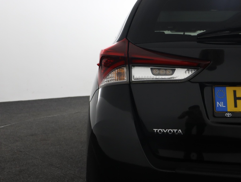 Toyota Auris - 1.8 Hybrid Lease Pro 44