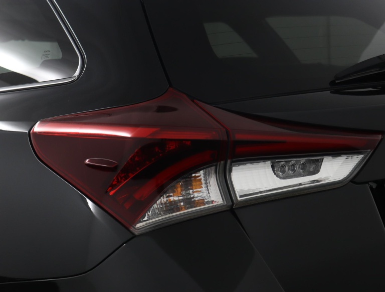 Toyota Auris - 1.8 Hybrid Lease Pro 45