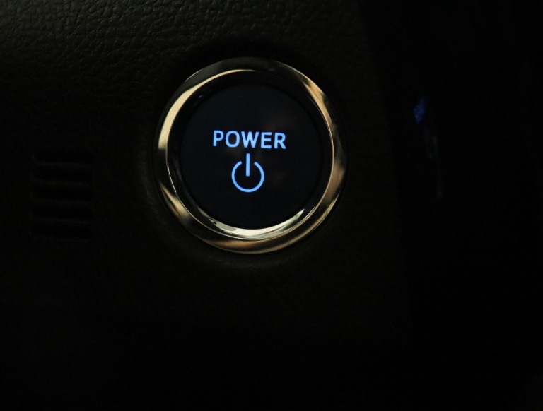 Toyota Auris - 1.8 Hybrid Lease Pro 50