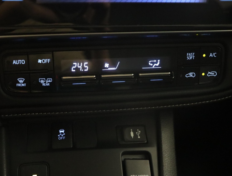 Toyota Auris - 1.8 Hybrid Lease Pro 7