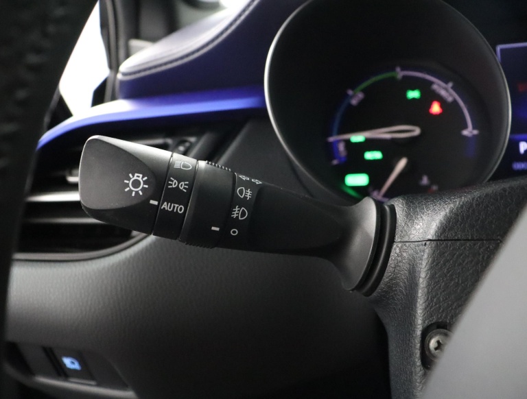 Toyota C-HR - 1.8 Hybrid Bi-Tone 29