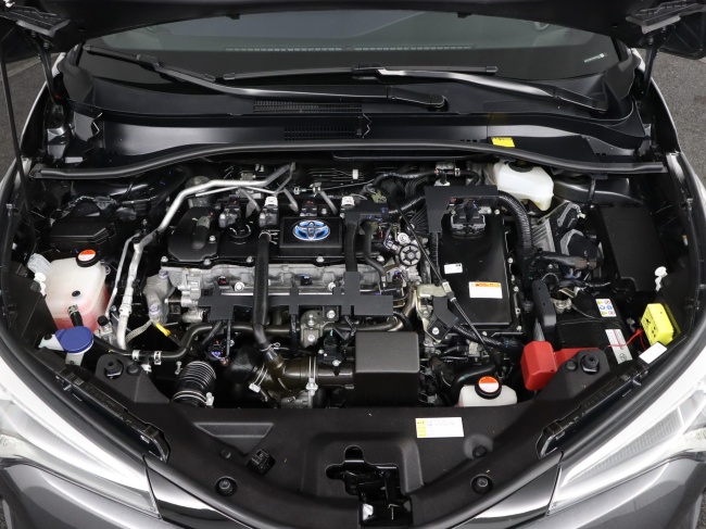 Toyota C-HR - 1.8 Hybrid Bi-Tone