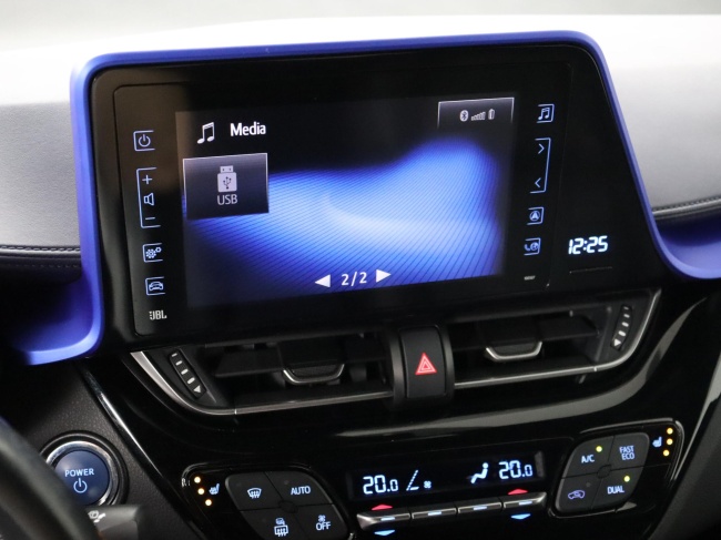 Toyota C-HR - 1.8 Hybrid Bi-Tone