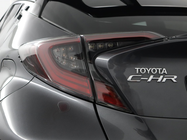 Toyota C-HR - 1.8 Hybrid Bi-Tone